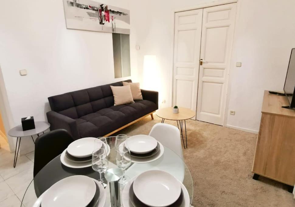 Alojamiento En Centro De Madrid Apartment Exterior photo
